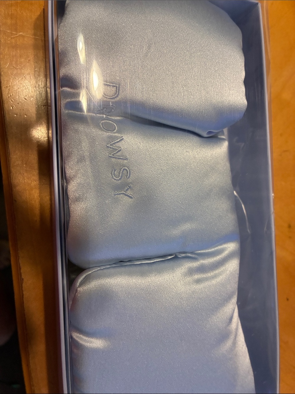 Womwns Satin Sleep Mask - Light Blue